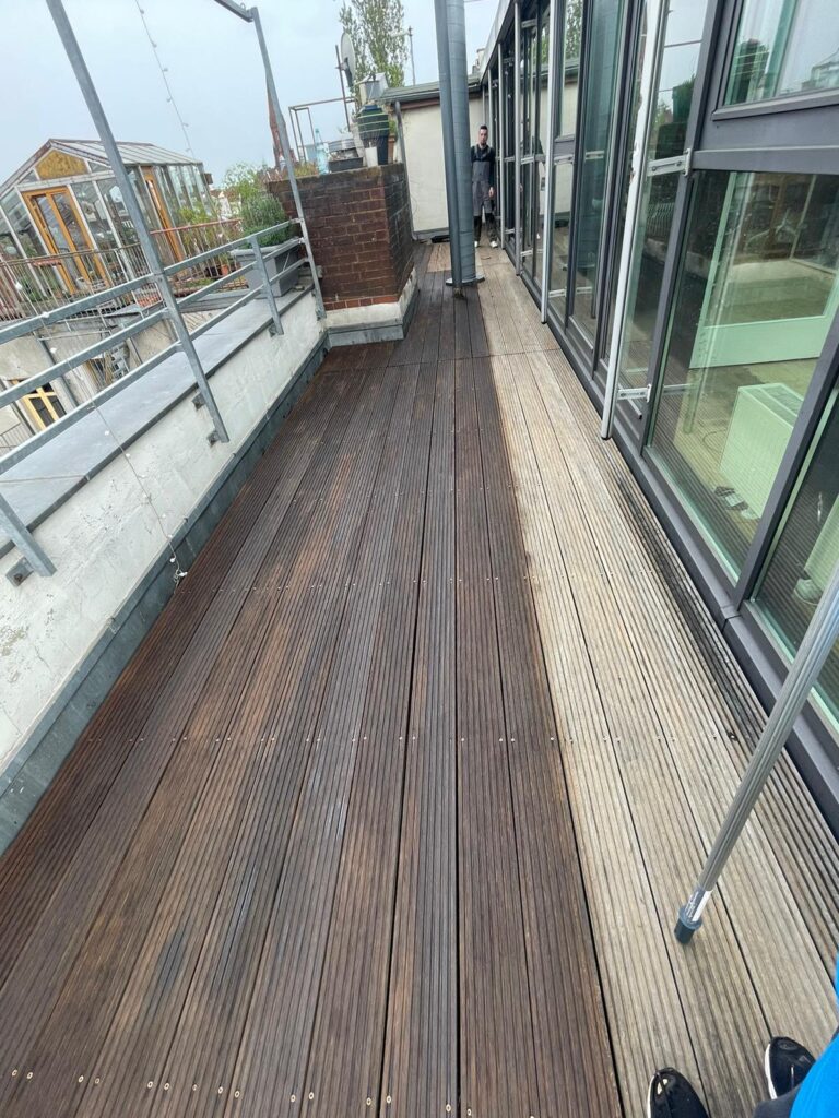 Balkonreinigung Holz Berlin 2